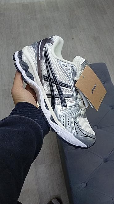 asic: Мужские кроссовки, 40, Asics, Новый, цвет - Серый, Бесплатная доставка — 1