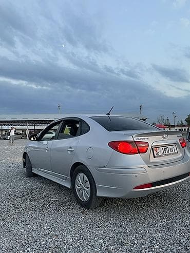 Hyundai Avante: 2012 г., 1.6 л, Газ, Седан — 5
