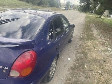 мата секыл: Toyota Corolla: 2000 г., 1.6 л, Кол менен иштөөчү, Бензин, Седан — 6