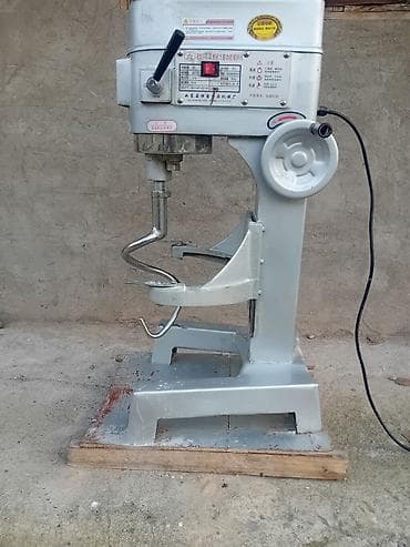 Типография үчүн жабдуулар: Промышленный планетарный тестомес B30 (настольный/напольный) с крюком — 1