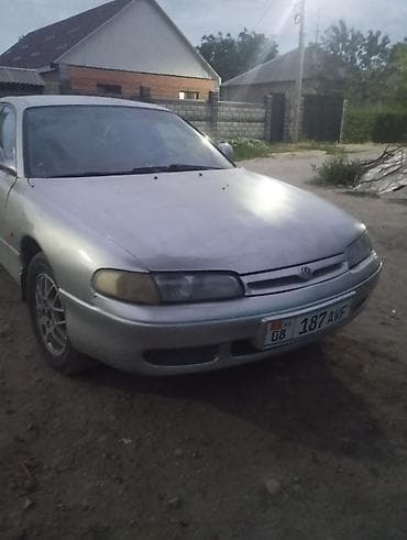 Mazda 626: 1992 г., 2 л, Кол менен иштөөчү, Бензин, Седан — 2