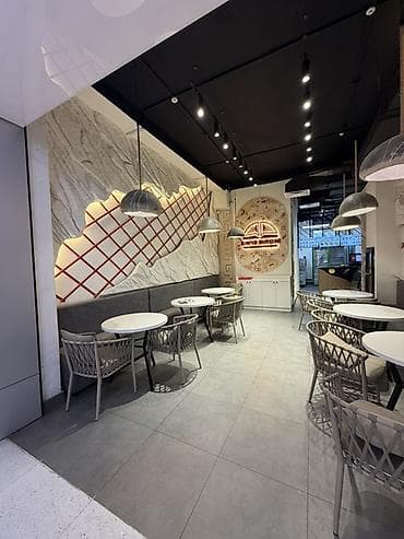 Готовый бизнес: Продаю готовый бизнес в гуме !bayke burger 55 кв метров30 посадочных — 2