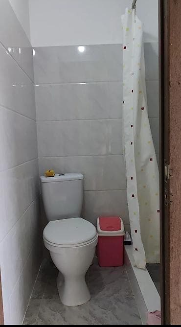 квартира с полселением: 1 комната, С мебелью частично — 5