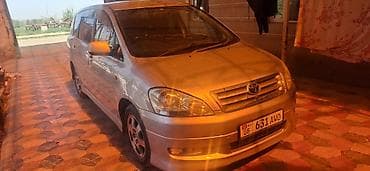 Toyota Ipsum: 2002 г., 2.4 л, Автомат, Бензин, Минивэн