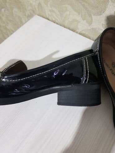 Туфли: Туфли лак кожа натур. 35,5-36 размер. 400 сом — 3