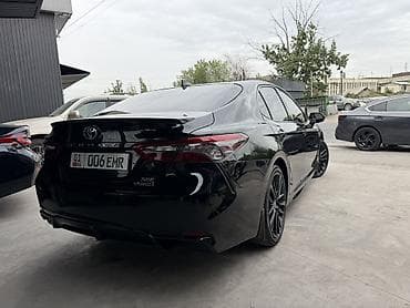 corolla s: Toyota Camry: 2021 г., 2.5 л, Вариатор, Гибрид, Седан — 10