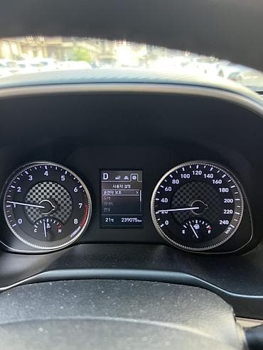 Продажа авто: Hyundai Avante: 2019 г., 1.6 л, Автомат, Газ, Седан — 6