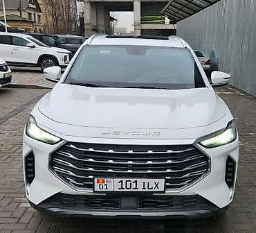 Jetour X70 Plus: 2023 г., 1.5 л, Автомат, Бензин, Кроссовер