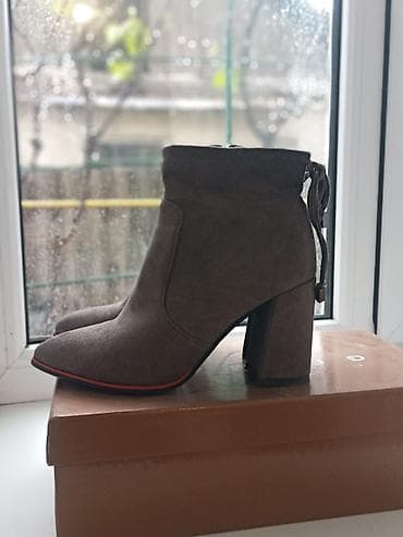Женские ботильоны на устойчивом каблуке для осени/весны.В идеальном