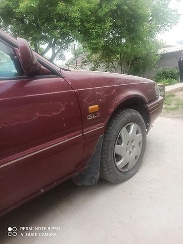 Mazda 626: 1991 г., 2 л, Кол менен иштөөчү, Бензин, Хетчбек — 4