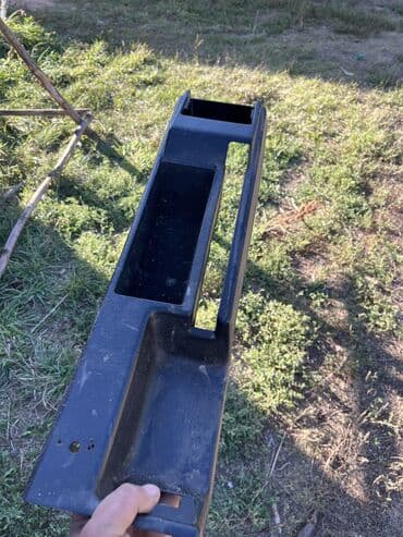 новые шины: Разбор на запчасти: седан Audi 80 B3 1989года В наличии по кузову и — 24