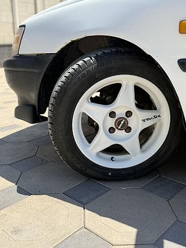 Унаа: Toyota Starlet: 1991 г., 1.3 л, Кол менен иштөөчү, Бензин, Хетчбек — 10