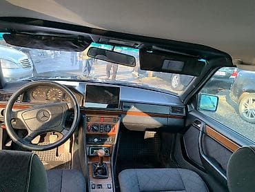 e53 4 8: Mercedes-Benz W124: 1995 г., 2 л, Механика, Седан — 10