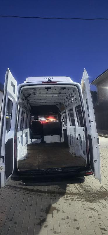 daf xf: Пассажирский микроавтобус Mercedes‑Benz Sprinter 18 мест (длинная — 8