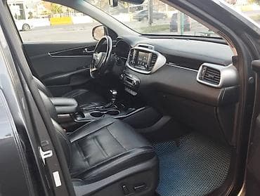tesla model 3: Kia Sorento: 2018 г., 3.3 л, Автомат, Бензин — 7