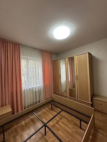 Недвижимость: Сдаётся просторная квартира с раздельной планировкой. Описание: - — 6