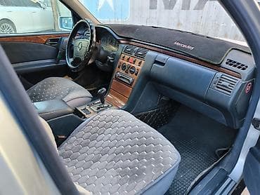 gl x164: Mercedes-Benz E-Class: 1999 г., 2.4 л, Автомат, Бензин, Седан — 4