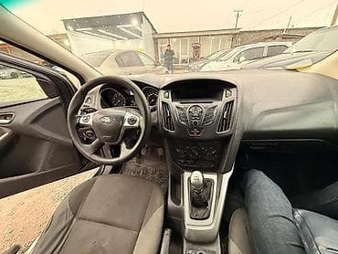 авто форд: Ford Focus: 2011 г., 1.6 л, Механика, Бензин, Седан — 5