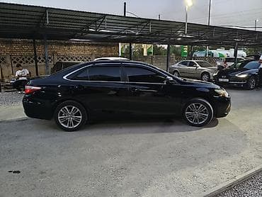 Toyota Camry: 2017 г., 2.5 л, Бензин, Седан — 4