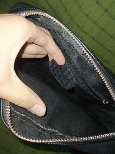 barsetka: Барсетка, Материал: Искусственная кожа, Разделенные отделения, Регулируемый ремень, Застежка на магните, Б/у — 4