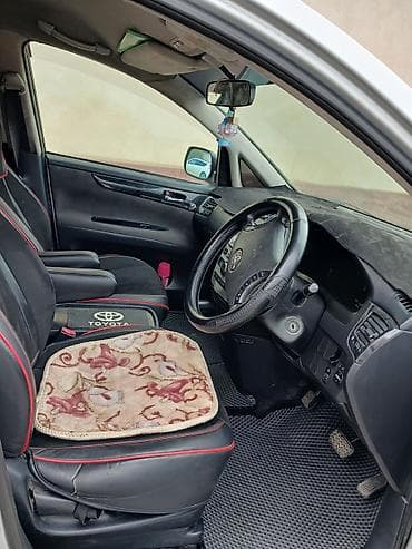 джели авто: Toyota Ipsum: 2004 г., 2.4 л, Автомат, Бензин, Минивэн — 4