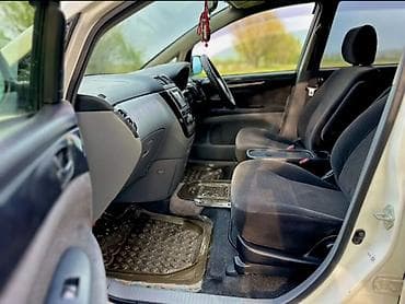 камри 75 xse: Toyota Ipsum: 2002 г., 2.4 л, Автомат, Бензин, Минивэн — 10