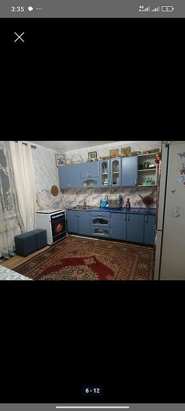 кен булун: 100 м², 3 бөлмө, Красный Строитель ж/м, Үй-бүлөлүүлөргө — 2