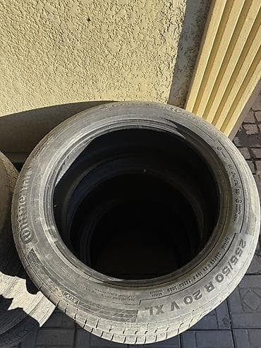 грузовик шины: Шины 255 / 50 / R 20, Лето, Комплект, Внедорожные (АТ/МТ), Continental — 2