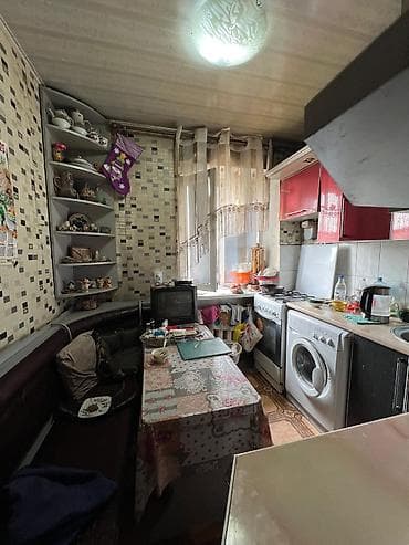 кольбаева: 2 комнаты, 43 м², Хрущевка, 4 этаж, Старый ремонт — 1