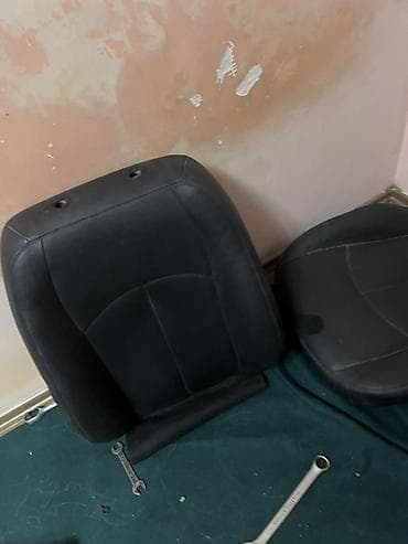 Салондун тетиктери: Орундуктар комплектиси, Mercedes-Benz 2009 г., Жаңы, Оригинал, Германия — 4