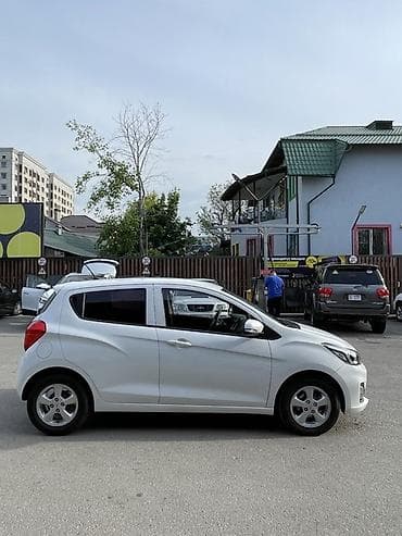центральный авторынок ишкаван: Chevrolet Spark: 2020 г., 1 л, Автомат, Бензин, Хэтчбэк — 8