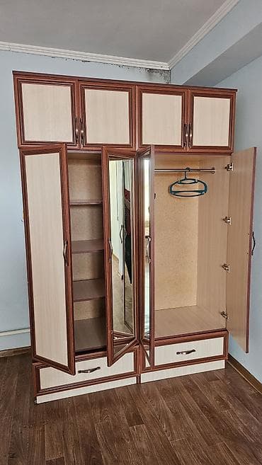 Спальные гарнитуры: Спальный гарнитур в классическом стиле, цвет – светлый дуб с — 4