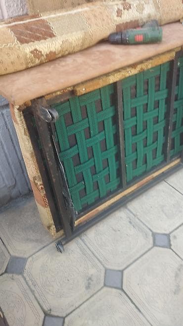 эки кишилик кроват: Түз диван, Колдонулган — 2