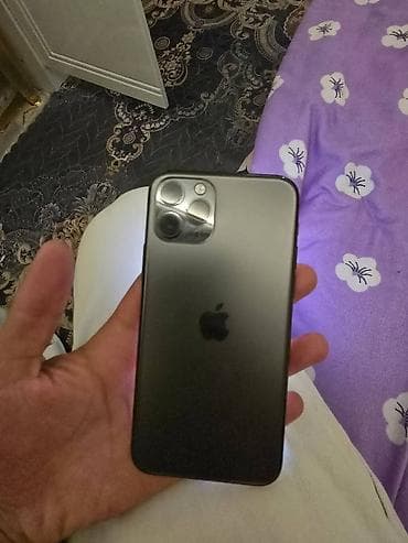 ipod 2: IPhone 11 Pro, Space Gray — 2