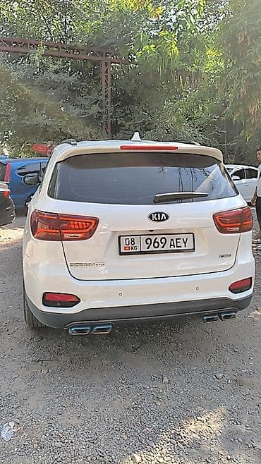 Kia Sorento: 2018 г., Кроссовер