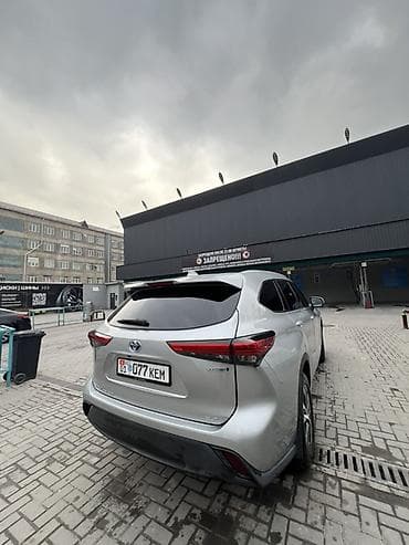 электромотоцикл для детей: Toyota Highlander: 2022 г., 2.5 л, Автомат, Гибрид, Кроссовер — 7