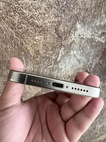 iphone pro: IPhone 15 Pro Max, Б/у, 256 ГБ, Natural Titanium, Кабель, 87 % — 4