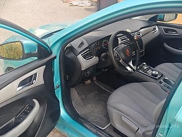 roewe rx5 2023: Roewe Ei5: 2021 г., 0.1 л, Автомат, Электромобиль, Универсал — 4