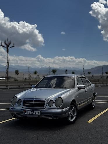 варият машина: Mercedes-Benz E-Class: 1998 г., 2.3 л, Механика, Бензин, Седан — 5