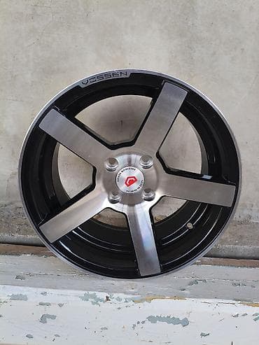 зеркало баковой: Литые Диски R 15 Vossen, 1 шт, отверстий - 4, Новый — 1