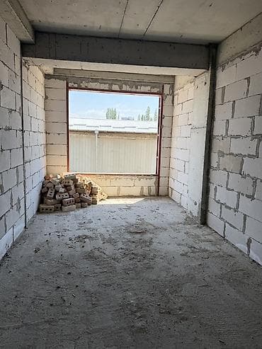 Кыймылсыз мүлк: Продажа:1 комнатная квартира Характеристики: - Капитальные стены из — 1