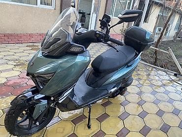 Макси-скутер 150 куб. см, Бензин, Новый