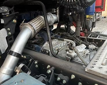 двигател хово: Тягач, Howo — 9