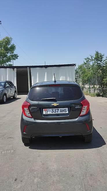 shevralet spark: Chevrolet Spark: 2017 г., 1 л, Вариатор, Бензин, Хэтчбэк — 5