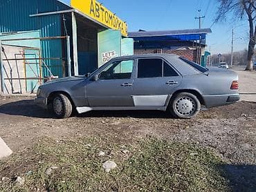 аудио техника: Mercedes-Benz W124: 1993 г., 2.3 л, Ручные, Бензин, Седан — 4