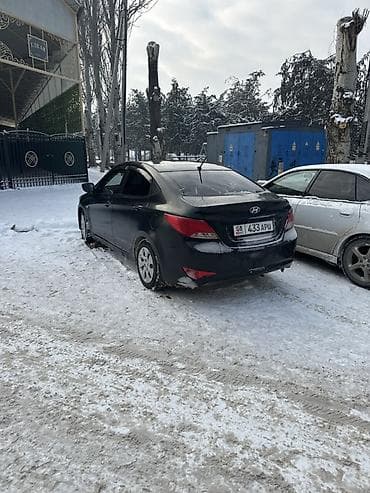 Hyundai Solaris: 2016 г., 1.4 л, Автомат, Бензин, Седан