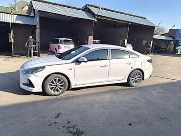 Hyundai Sonata: 2018 г., 2 л, Автомат, Газ, Седан