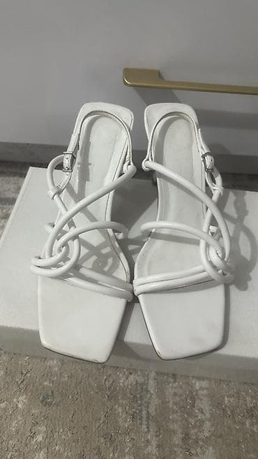 Сапоги: Босоножки, 38, Zara, Новый, цвет - Белый, Самовывоз, Платная доставка — 2
