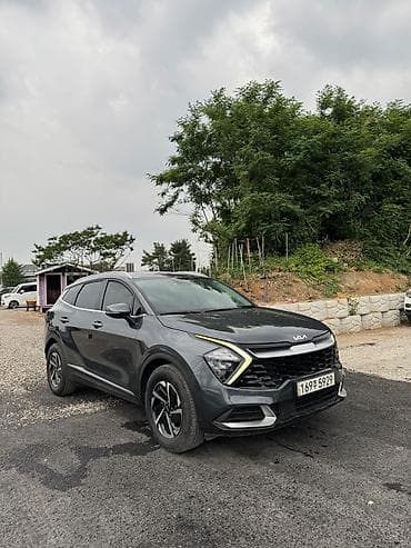2022: Kia Sportage: 2022 г., Гибрид — 3