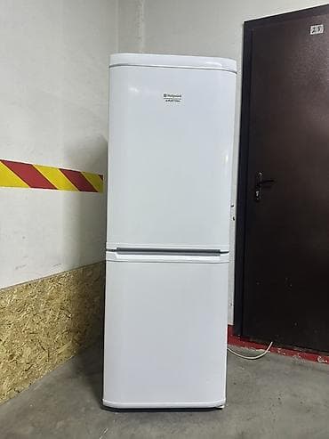 Холодильник Hotpoint Ariston, Б/у, Двухкамерный, De frost (капельный), 60 * 170 * 60
